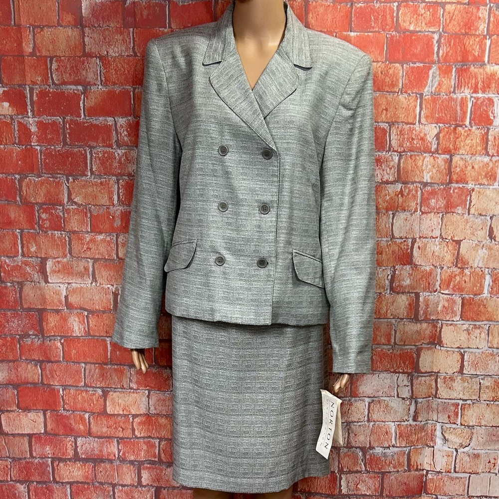 Norton McNaughton Silver Skirt Set